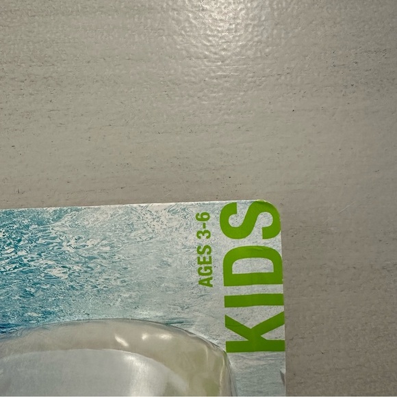 Speedo Sunny Vibes Pop Goggle Features Sunglass Style Anti-Fog Kids Ages 3-6 NWT - Picture 4 of 6